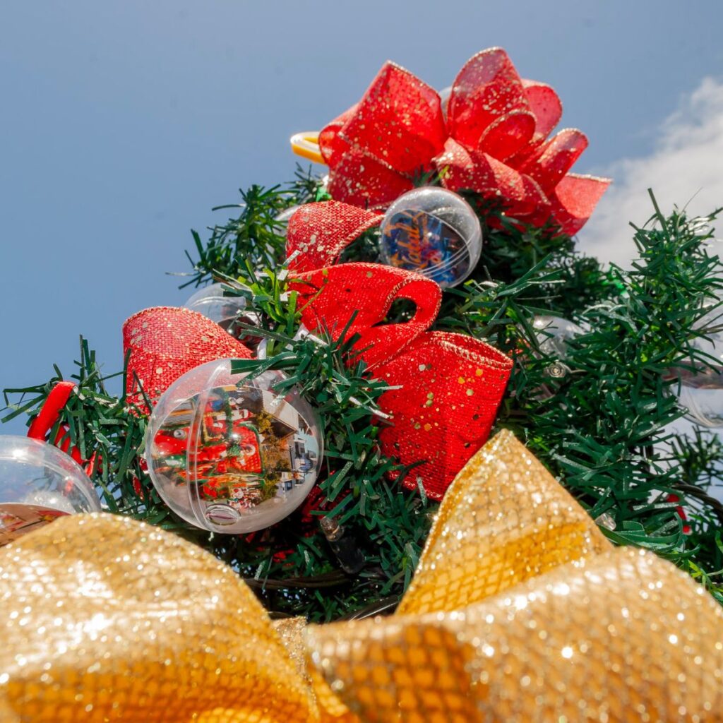 Conheça a árvore de Natal do Gramado Café Colonial na Tannenbaumfest 2025 Natal Luz Gramado